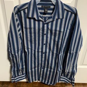 Men’s stripes dressing shirt